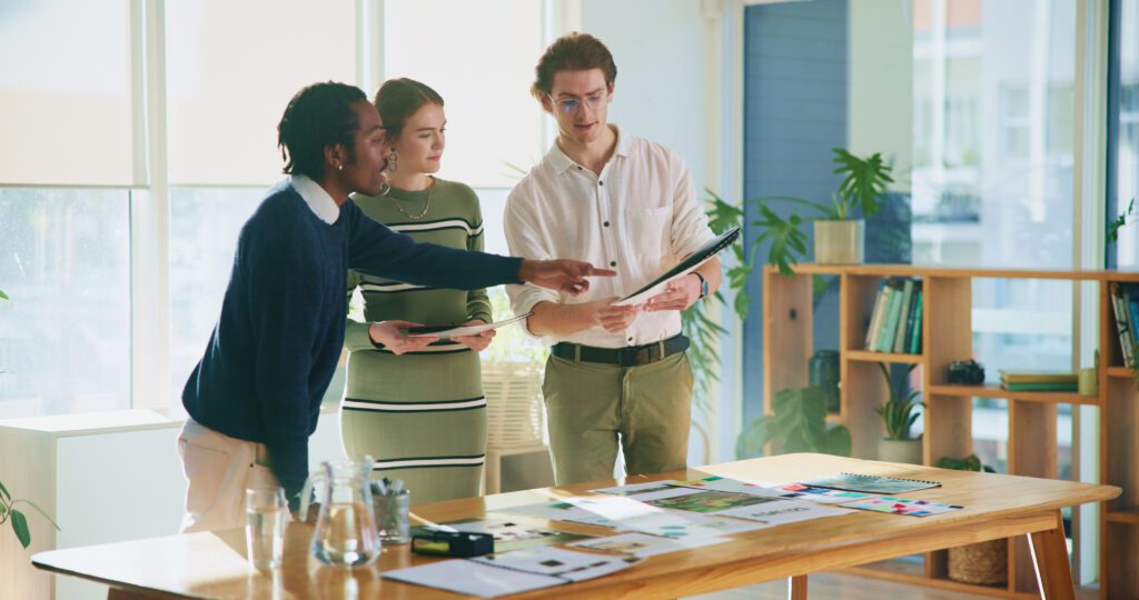 7 Key Employer of Record Benefits: What Your Business Gains